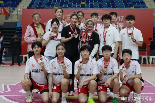 場均凈勝66分全勝奪冠！女籃霸主太恐怖了：7場比賽贏了467分！