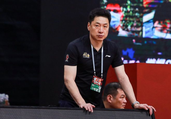 廣廈隊慶功宴大擺75桌！李春江、蘇群受邀請參加，現場一片歡樂