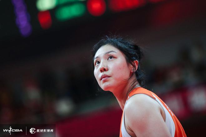 别学男篮啊！中国女篮本场罚球27中16 命中率只有59.3%