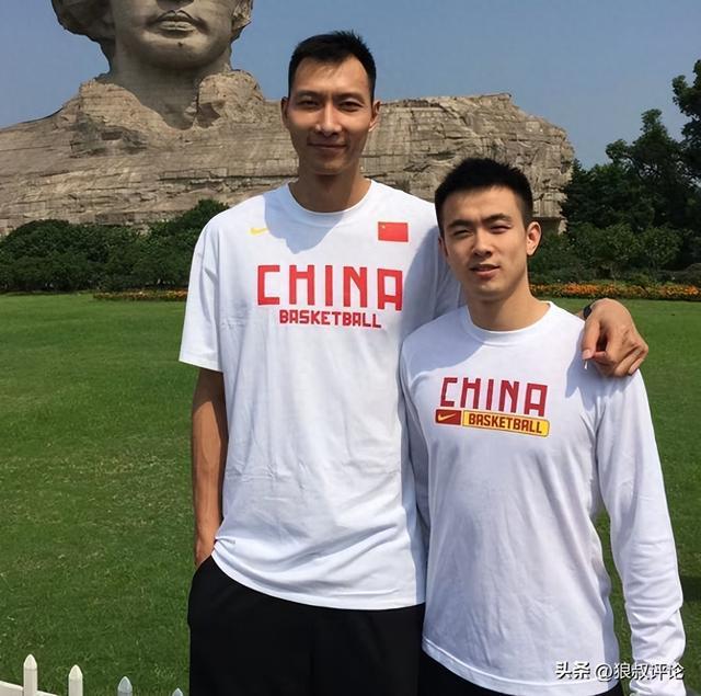 赵继伟：我喜欢国家队有绝对核心领袖模式 他像一个掌舵手指挥球队