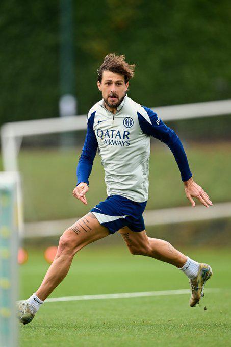 阿切爾比拉傷大腿，提前告別2025