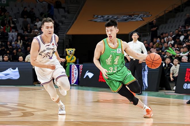 遼寧豪取二連勝，大姜表現(xiàn)不遜小龍，楊鳴指導(dǎo)高情商表態(tài)