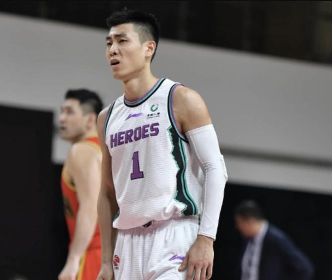 高詩(shī)巖：輸球不該一個(gè)人承擔(dān)責(zé)任，隊(duì)里沒(méi)有任何人比我更疲勞