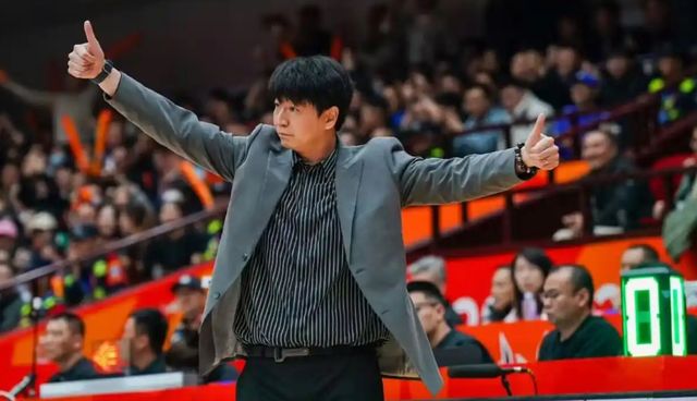 山東男籃惜敗深圳，邱彪擺爛或是下一盤大棋，媒體人曝出真相
