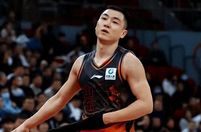 高詩巖為啥怒懟隊友和網(wǎng)友？因為他做的沒錯，不該遭受指責