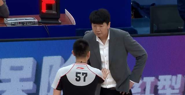 輸?shù)帽锴?！山東男籃遭杜鋒愛(ài)將絕殺，陳林堅(jiān)僅1分，高詩(shī)巖神操作