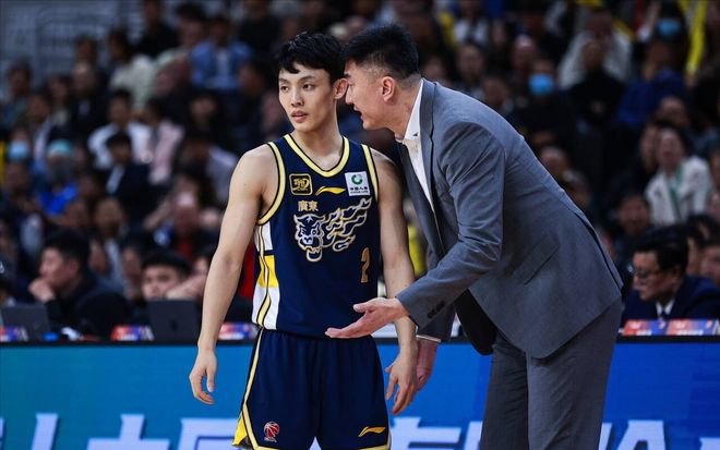 廣東男籃豪取5連勝！徐杰20+4，薩林杰高效，這2人是球隊最大隱患