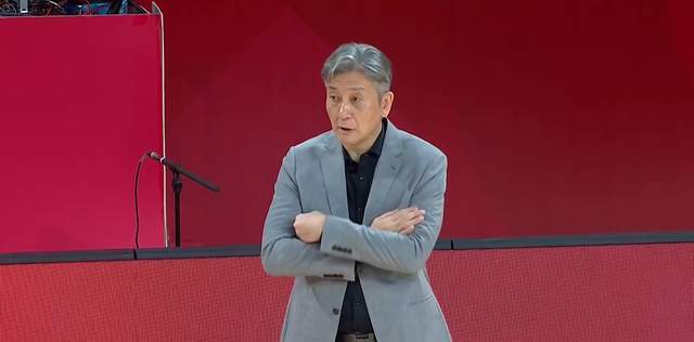 換帥如換刀！新帥首秀贏得棒，濟南小伙21+9+11，深圳輕取全華班