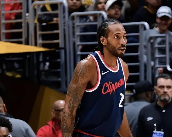 快船慘敗國(guó)王！倫納德比爾啞火，泰倫盧無(wú)應(yīng)變，替補(bǔ)老寒腿太多！