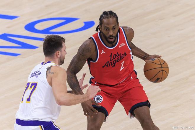 湖人消息：東契奇?zhèn)麆轃o礙，老詹恐無緣全明星，戰(zhàn)太陽出場更新