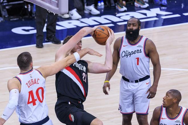 隨著快船 114:107 開拓者以后，盧和教練組，極可能做出 3 大改變