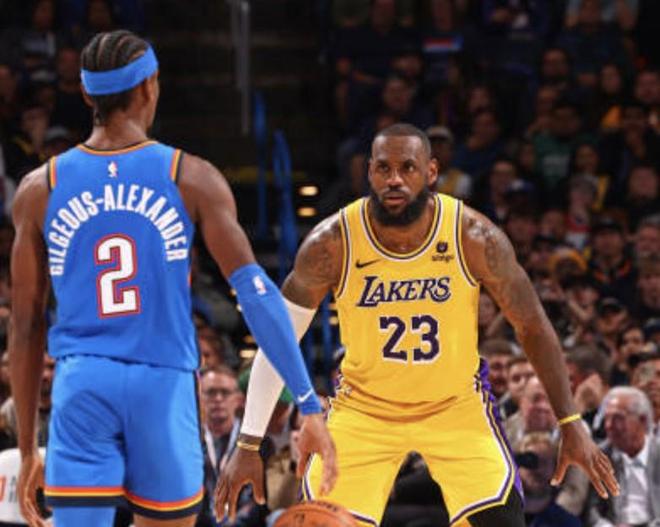 詹姆斯：限制亞歷山大就得讓他遠離罰球線，他打球就像火箭登