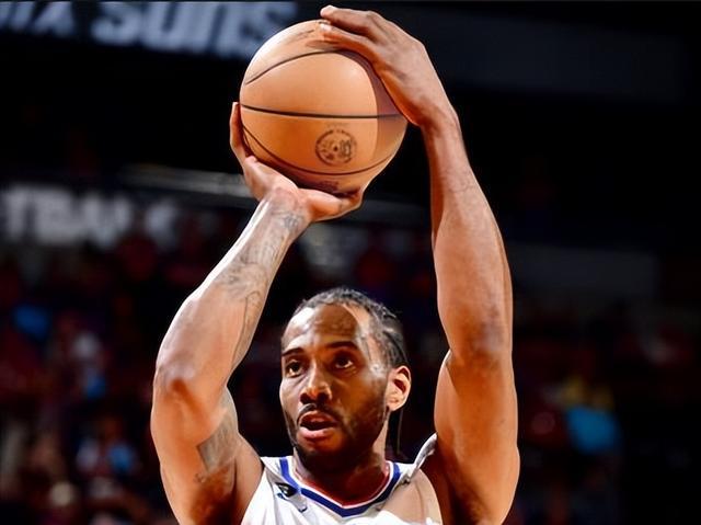 倫納德本賽季的罰球怎么這么準(zhǔn)？ 92罰90中命中率超95%