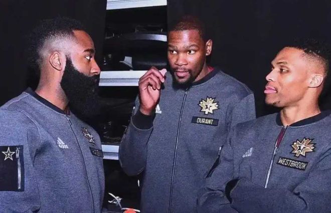 杜蘭特：詹姆斯恭喜哈登去火箭，實(shí)際上是害怕我們統(tǒng)治NBA！