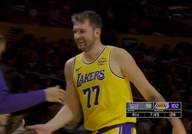 東契奇32分鐘暴砍31分！沖刺得分王+MVP，里夫斯還想跟他搶老大？