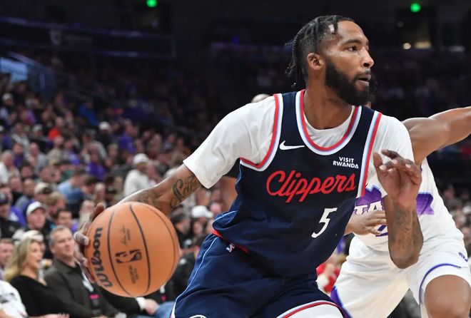 快船鋒線大將繼續(xù)穩(wěn)定輸出，可惜兩大核心卻打出了災(zāi)難級表現(xiàn)？