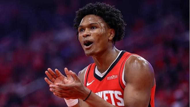 挑戰(zhàn)文班？阿門-湯普森：我認(rèn)為我是聯(lián)盟中防守最好的球員