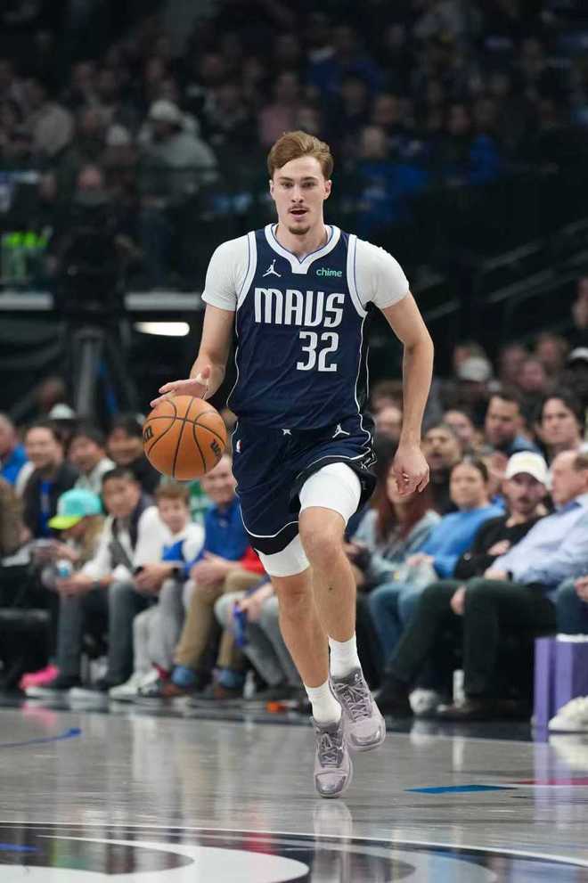 浓眉制胜暴扣独行侠加时险胜活塞 弗拉格23+10坎宁安29+10+9