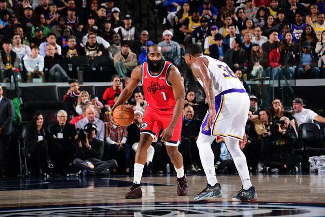 5名首發(fā)傷停4人！湖人或?qū)㈤_啟驗(yàn)貨之戰(zhàn)，大交易真的要來了？