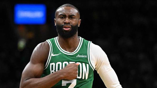 毫不留情，杰倫·布朗公開批評湖人隊勒布朗·詹姆斯總是假摔