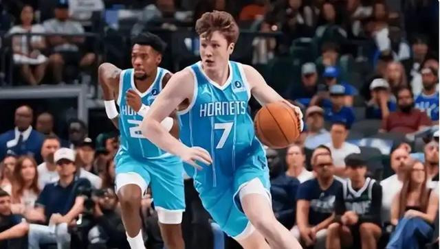 克尼普爾創(chuàng)造最快達成100記三分紀錄 庫里是否感到莫名“緊張”？