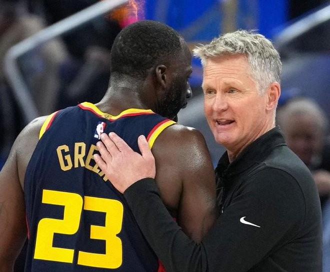 記者：勇士不會(huì)禁賽或罰款追夢(mèng)，并對(duì)他當(dāng)時(shí)主動(dòng)離場(chǎng)感到高興