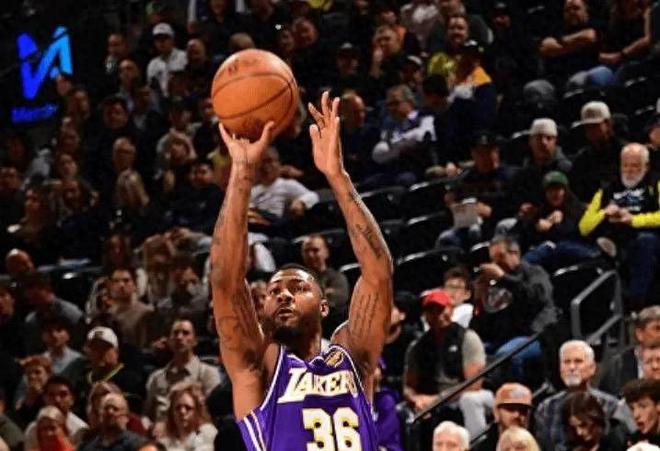 末節(jié)逆轉(zhuǎn)！湖人143-135爵士，誰是本場比賽的功臣，數(shù)據(jù)不會說謊