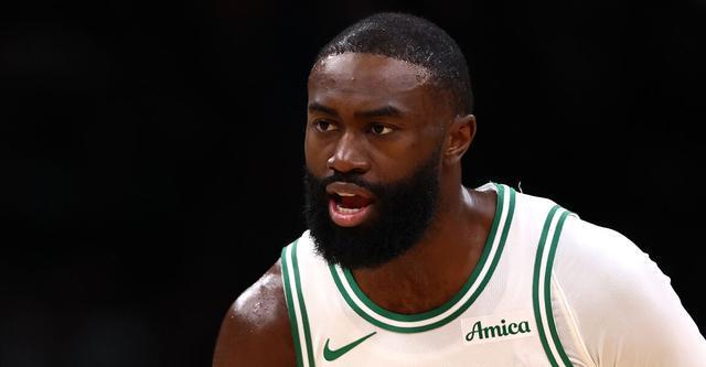 官方：杰倫-布朗因腿筋傷勢 明日對陣76人出戰(zhàn)成疑