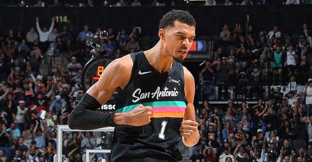 文班亞馬：我們的目標(biāo)是直通季后賽 現(xiàn)在將瞄準(zhǔn)分區(qū)冠軍寶座