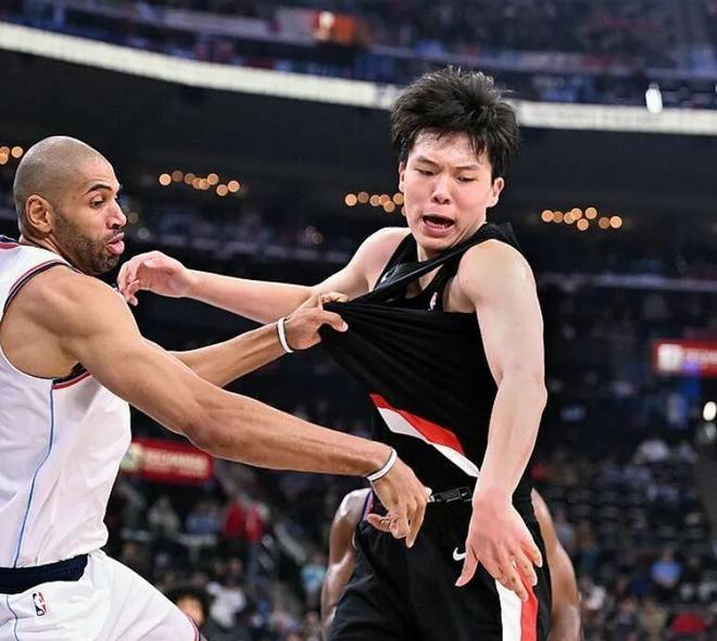 2分1籃板，賽季罰球命中率100%，楊瀚森真的穩(wěn)啊