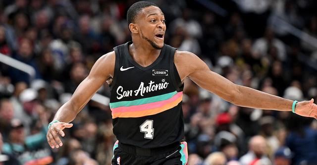 福克斯：我們都清楚 接下來與雷霆的對話會吸引很高的關(guān)注度