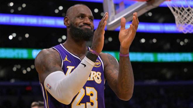 湖人隊詹姆斯透露在他連續(xù)1297場得分上雙的紀錄中，從未做過的事