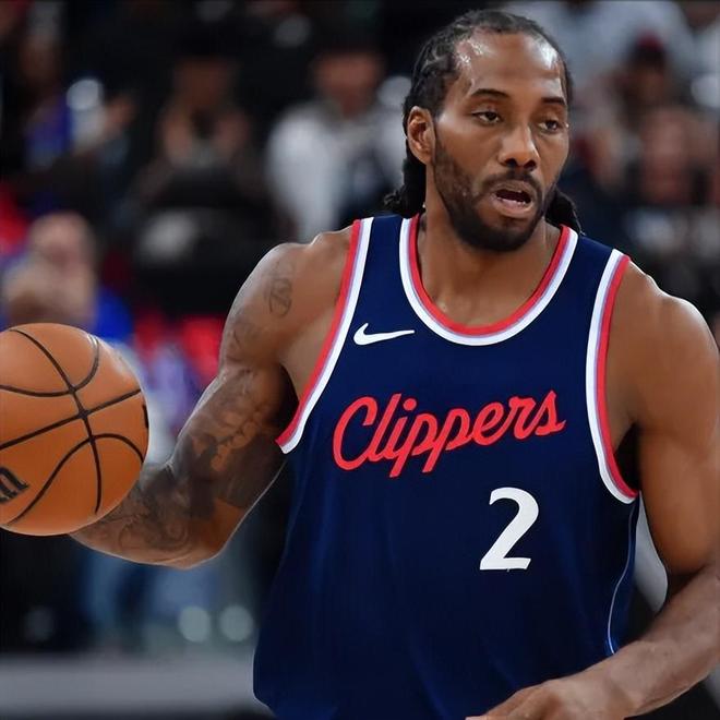 快船首戰(zhàn)21分慘??！哈登+倫納德合砍25分，又“常規(guī)賽拉跨”了？