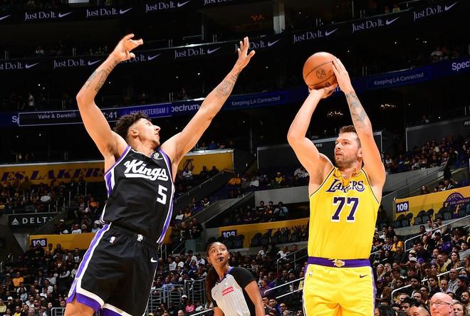 31+5+9！減重版東契奇更兇猛：湖人季前賽1勝5負(fù)，揭幕戰(zhàn)有麻煩？