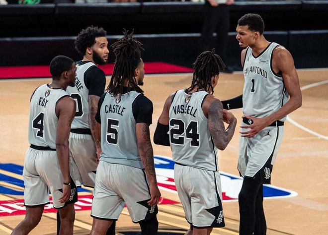 場均25分12板3帽，球隊老大卻成為替補(bǔ)！NBA超級黑馬崛起要沖冠了