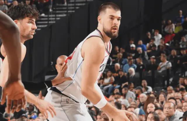 轟30+10+4！哈登不能累垮，倫納德賽后談爆發(fā)，而泰倫盧還在試驗(yàn)