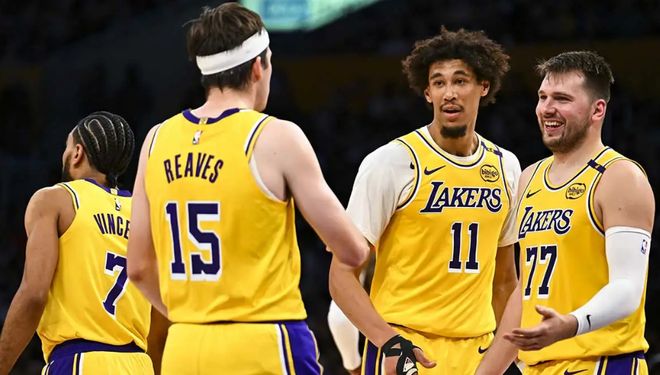 引入艾頓后的湖人隊，內(nèi)線不僅沒有補強，甚至可以說更差了！