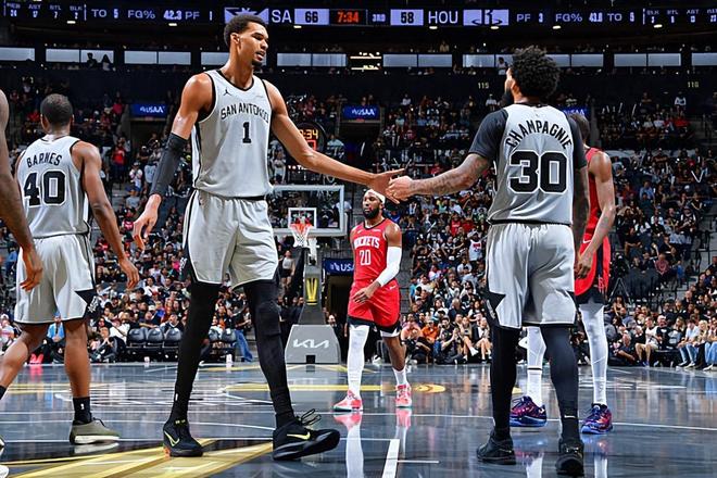 聯(lián)盟中的頂級3D鋒線！馬刺用底薪合同簽下他絕對是太劃算了？