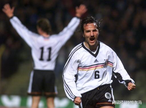 32歲退役的硬漢，24歲加盟拜仁，手術(shù)12天上場(chǎng)，對(duì)陣皇馬一悲一喜