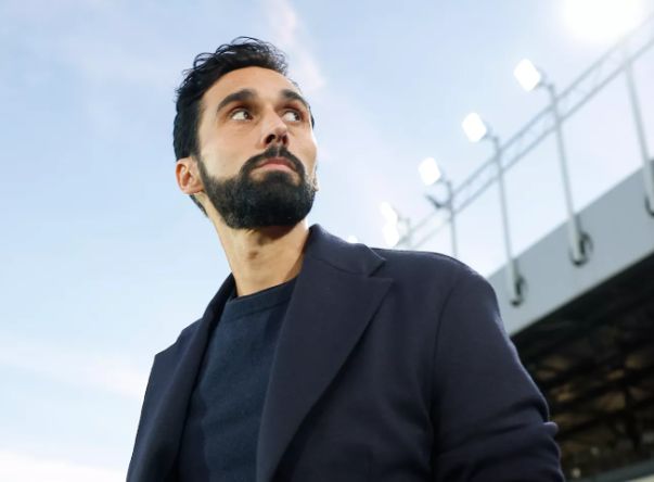 阿韋洛亞：我給阿隆索執(zhí)教打滿(mǎn)分，前14場(chǎng)比賽贏13場(chǎng)太驚人了