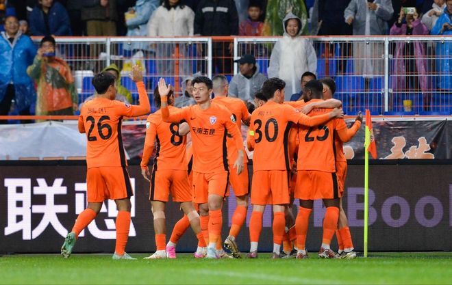 跟趋势相反！2026中超自然年制，亚冠没竞争力，世界杯期间不停赛