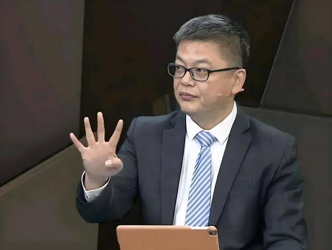 苏群指出中国男篮三大问题，郭士强颜面扫地！