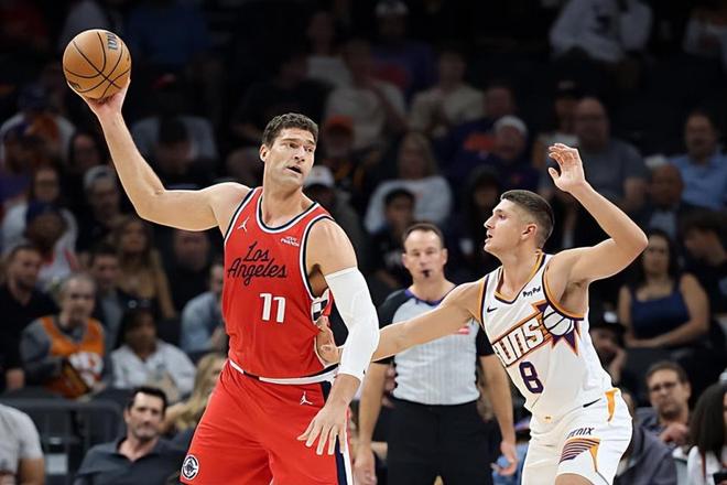 偏不信邪！快船還是給了效果不佳的內(nèi)線老將不少的出場(chǎng)時(shí)間？