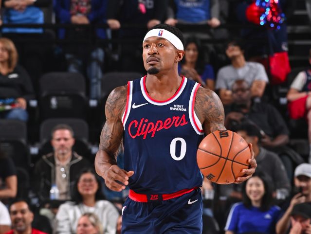 快船重整旗鼓！比爾復(fù)出馳援哈登，最強(qiáng)陣容沖擊NBA杯開門紅