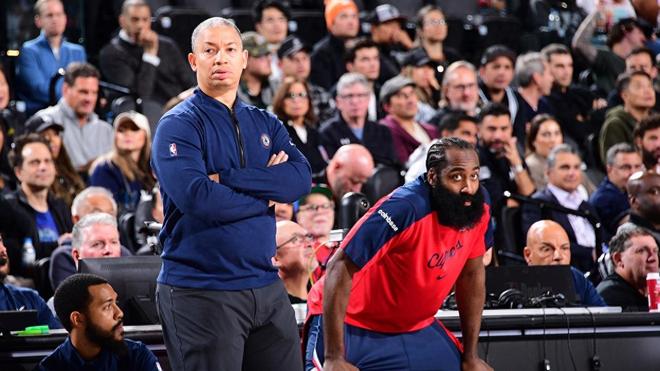 倒數(shù)第3！4連敗暴露4大問題：保羅老、比爾弱、哈登累、小卡傷