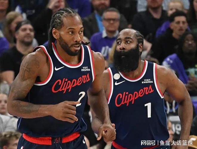 哈登承認(rèn)一事實(shí)，小卡解釋比爾重要性！泰倫盧要改錯，科林斯攤牌