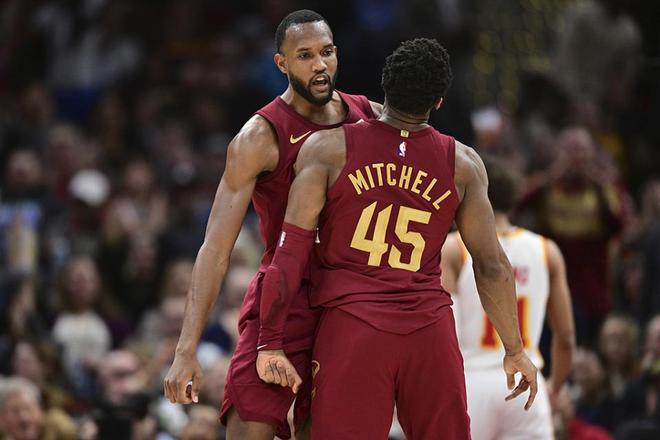 NBA單場(chǎng)爆砍高分+10次以上助攻排名！哈登60分+10助攻只排第四