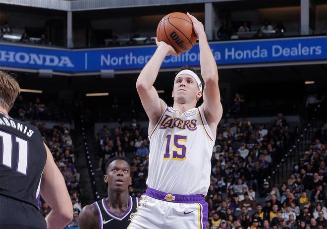 轟51+11+9！湖人第三巨頭崛起創(chuàng)6大紀(jì)錄：難怪敢拒4年8920萬(wàn)