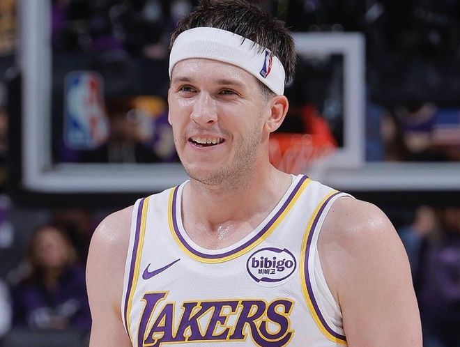 4年1.85億美金！5年2.4億美金！里夫斯步步為營，湖人卻穩(wěn)操勝券