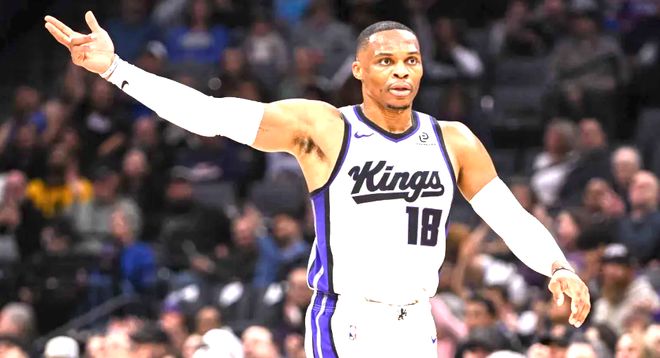 拿360萬(wàn)底薪！砍49+18+16！7年換7隊(duì)的流浪漢，如今又打成了超巨